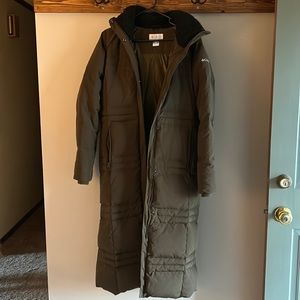 Beautiful jacket. Very warm and cozy! NWOT.